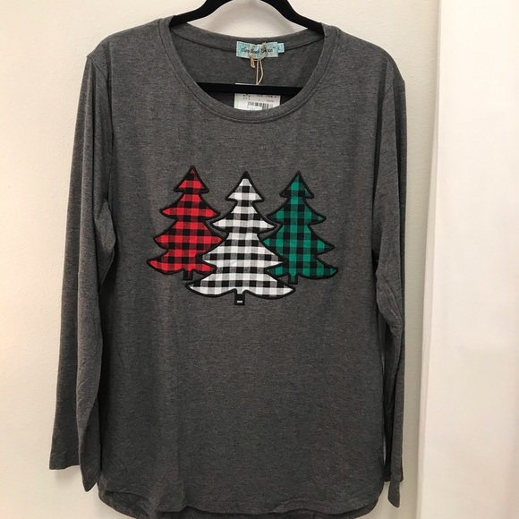 Southern Grace Tops - NWT - Christmas Tree Long Sleeve Top⛄️ Sale